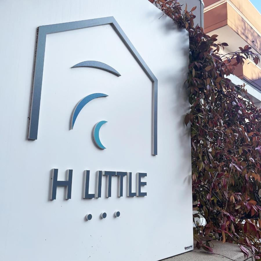 Hotel Little リミニ エクステリア 写真